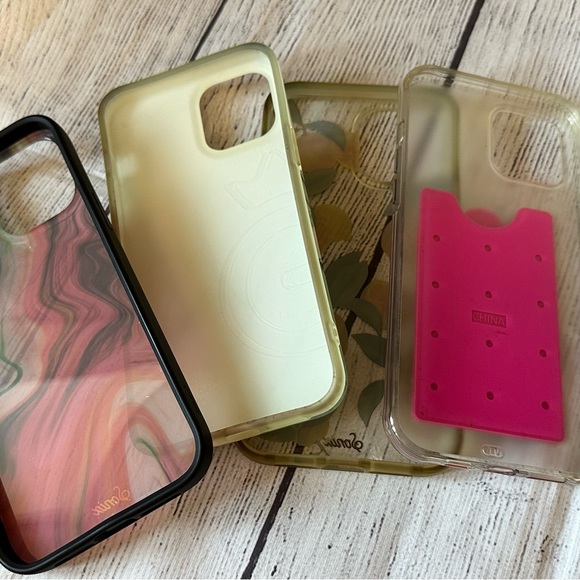 4 iPhone cases for iPhone 12 Pro Max - Picture 6 of 9